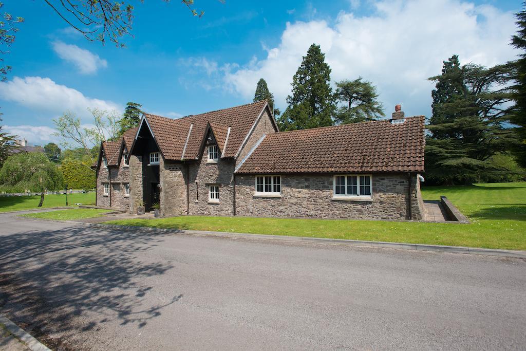 Cwrt Bleddyn Hotel & Spa Usk Exterior photo